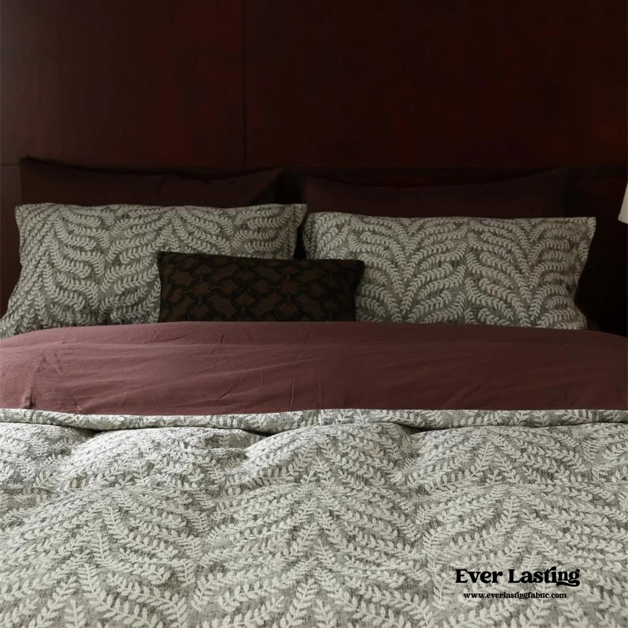 Lucien Silky Vintage Jacquard Bedding Set / Brown Ever Lasting