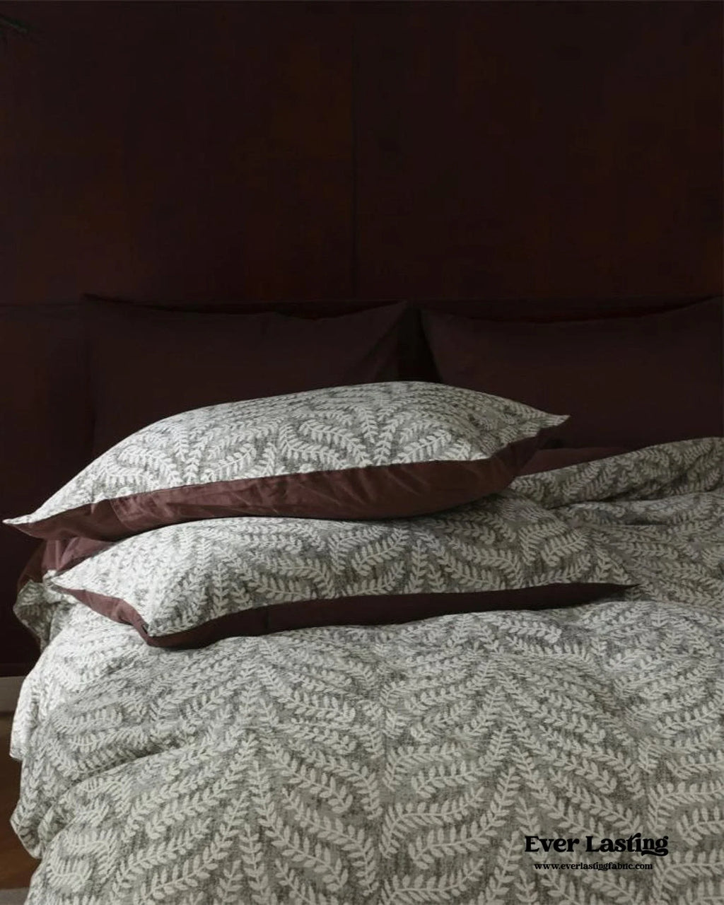 Lucien Silky Vintage Jacquard Bedding Set / Brown Ever Lasting