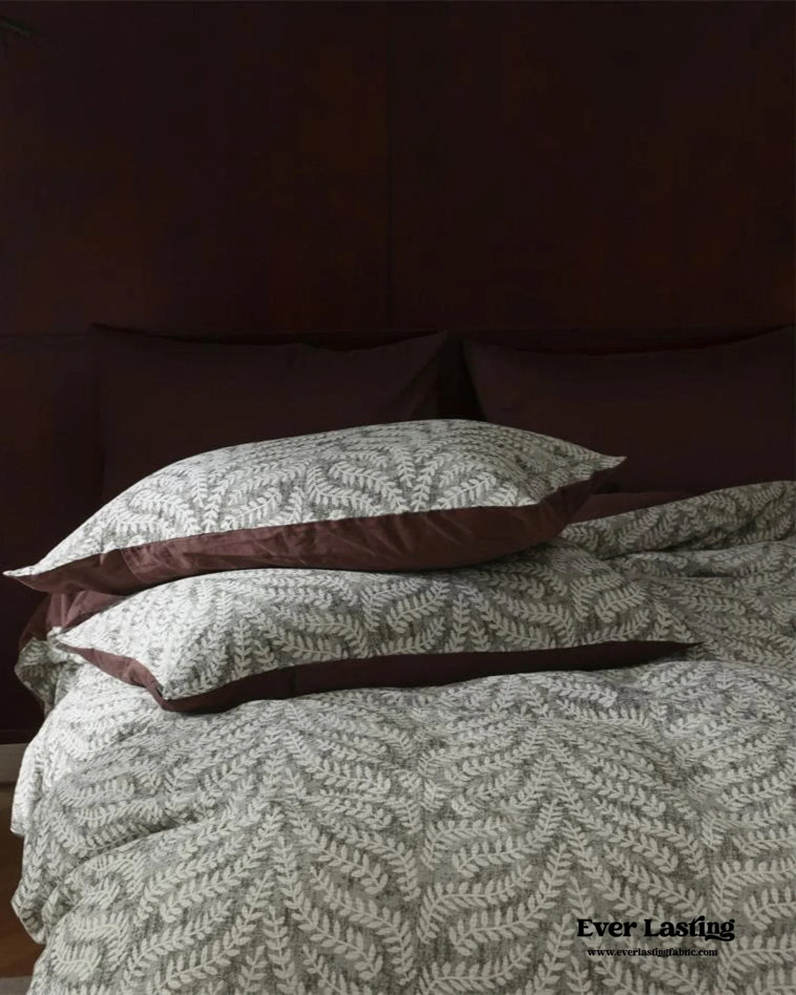 Lucien Silky Vintage Jacquard Bedding Set / Brown Ever Lasting