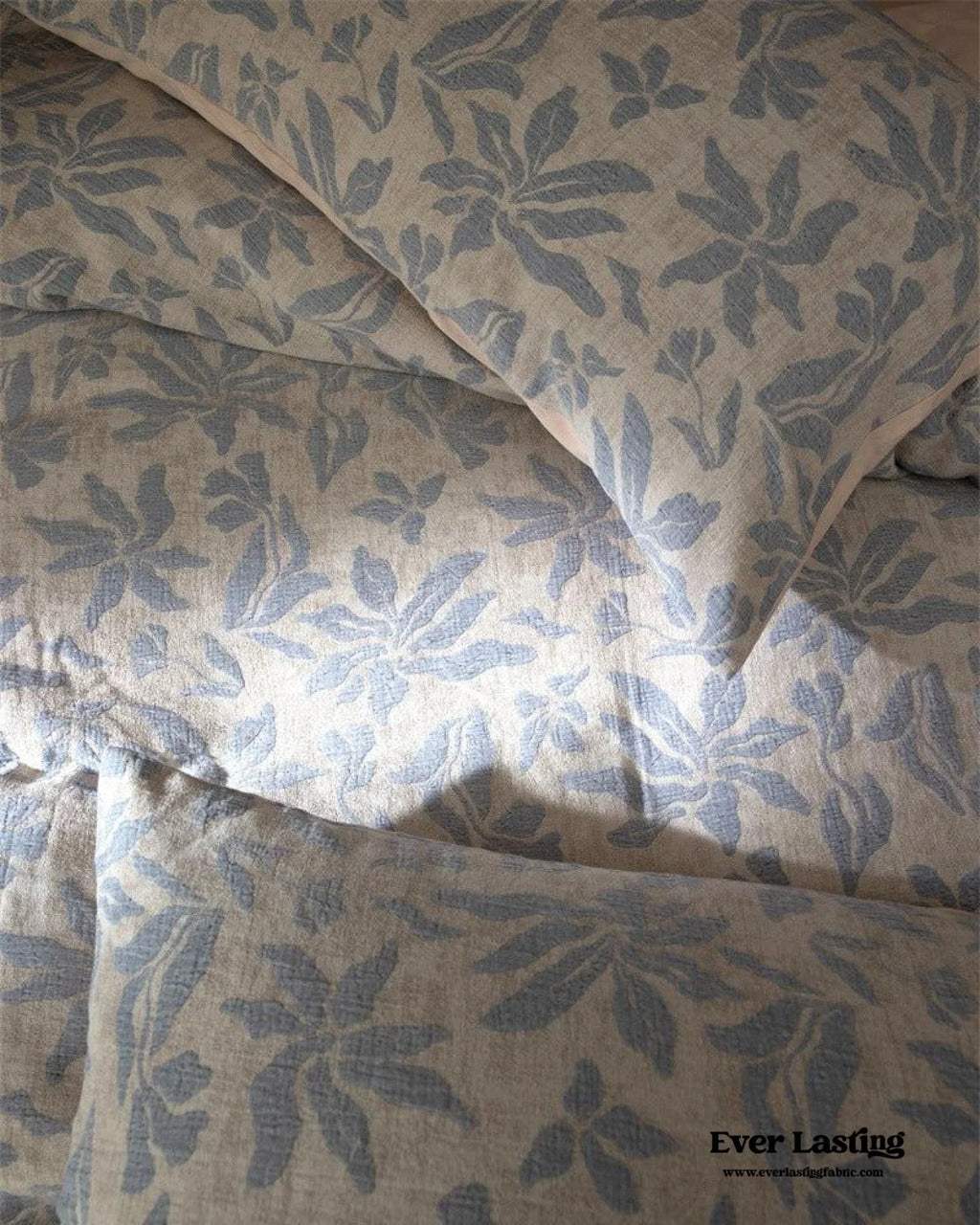 Lucien Silky Vintage Jacquard Bedding Set / Brown Ever Lasting