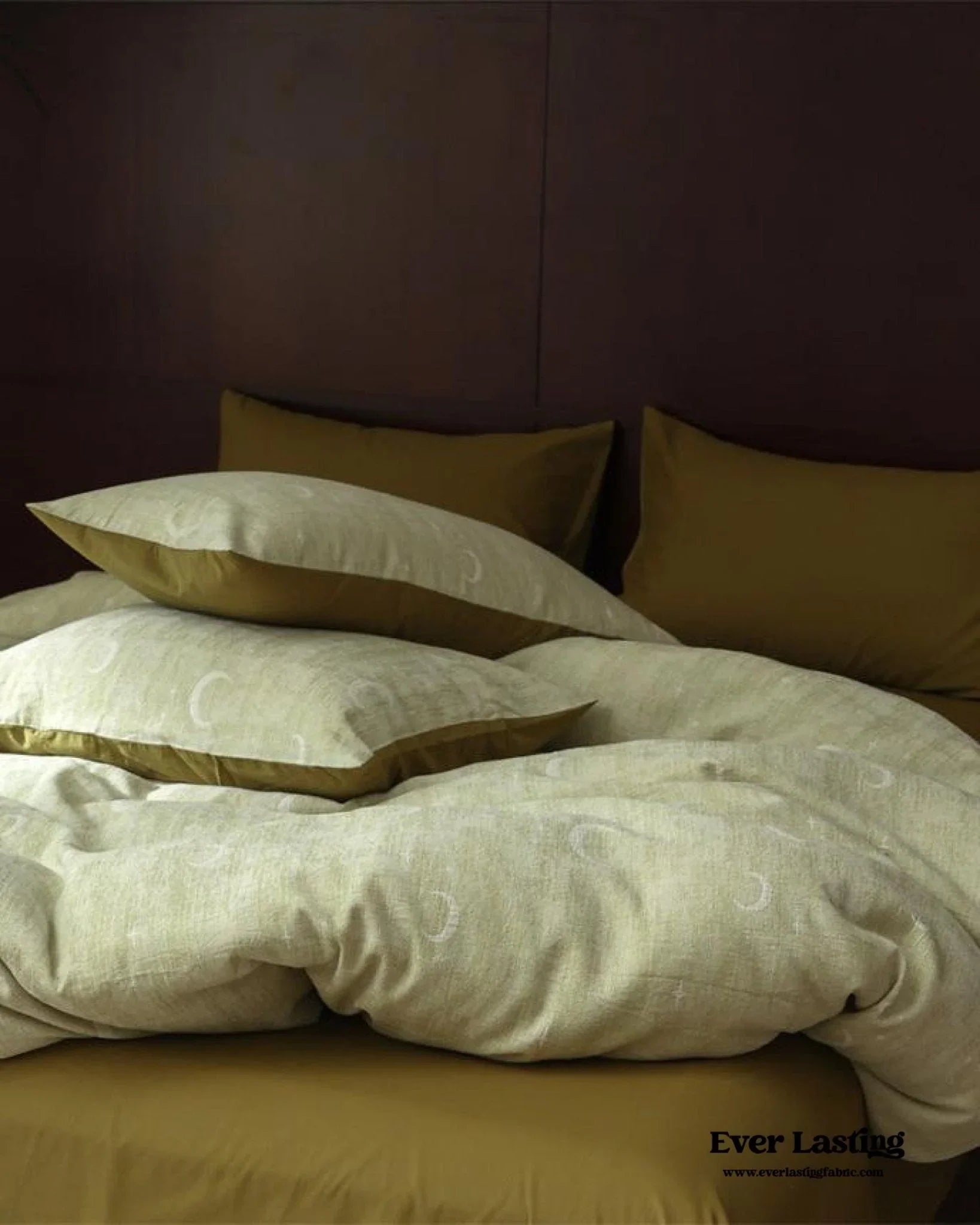 Lucien Silky Vintage Jacquard Bedding Set / Brown Ever Lasting