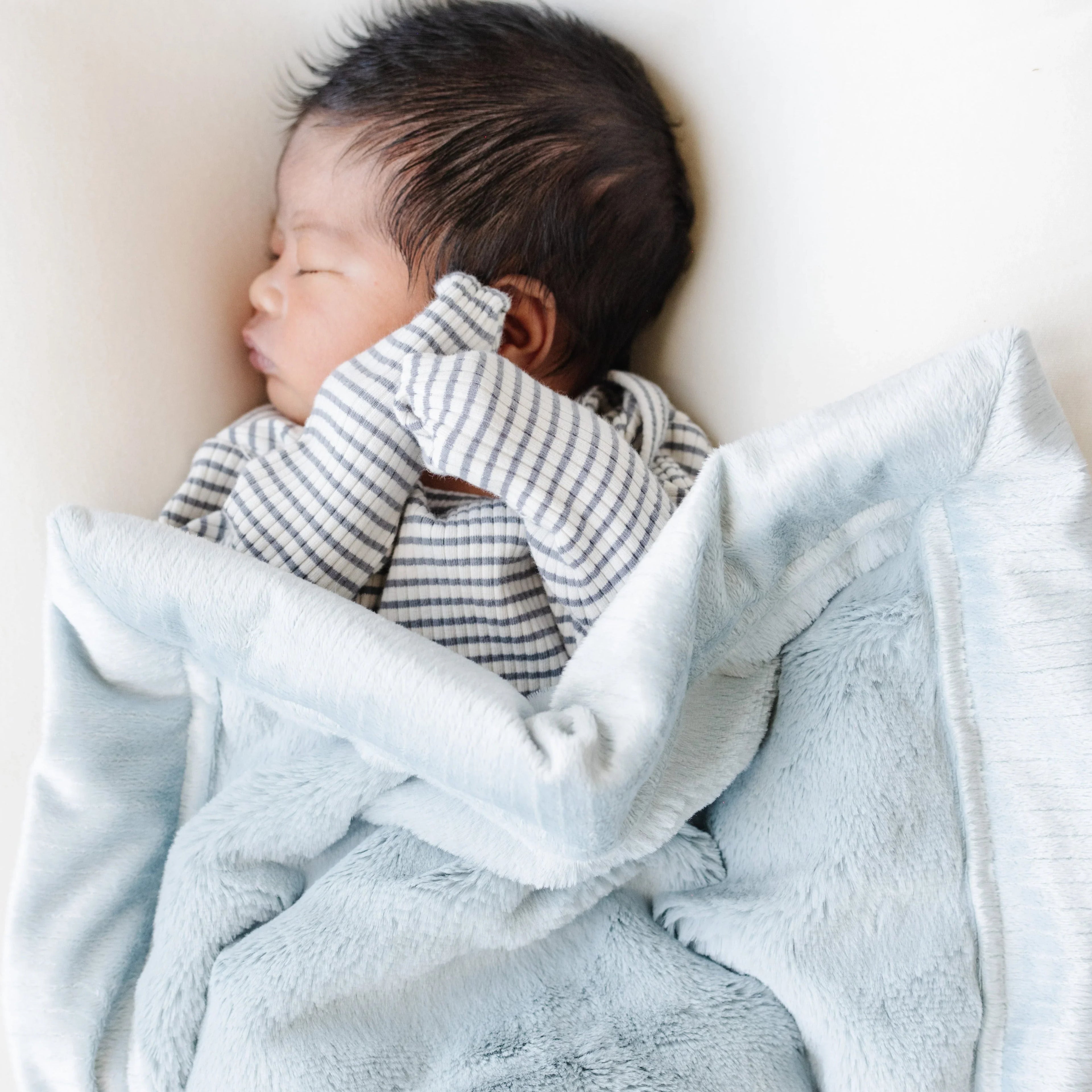 Lush Receiving Blankets, alternate view - House Of Avana