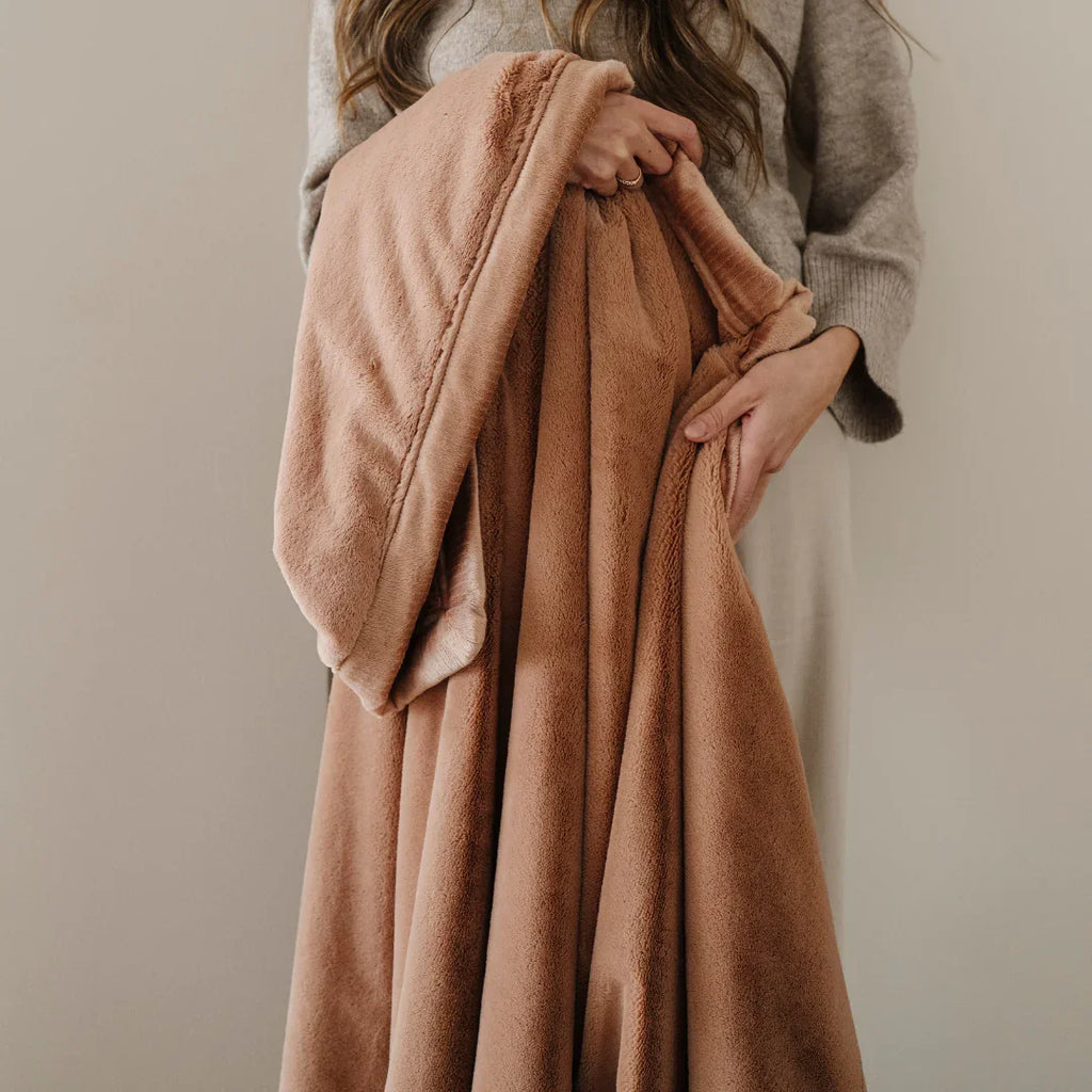 LUSH XL BLANKETS