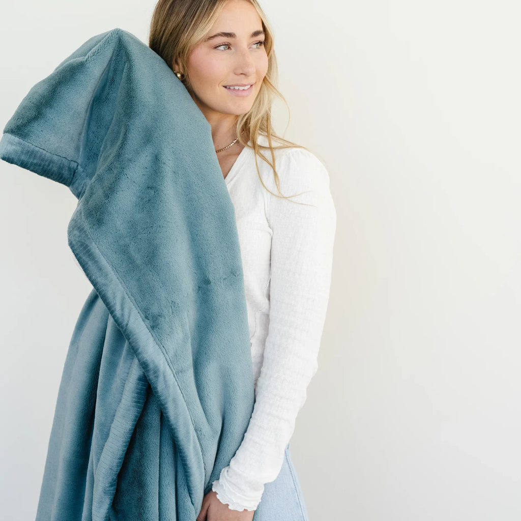 LUSH XL BLANKETS