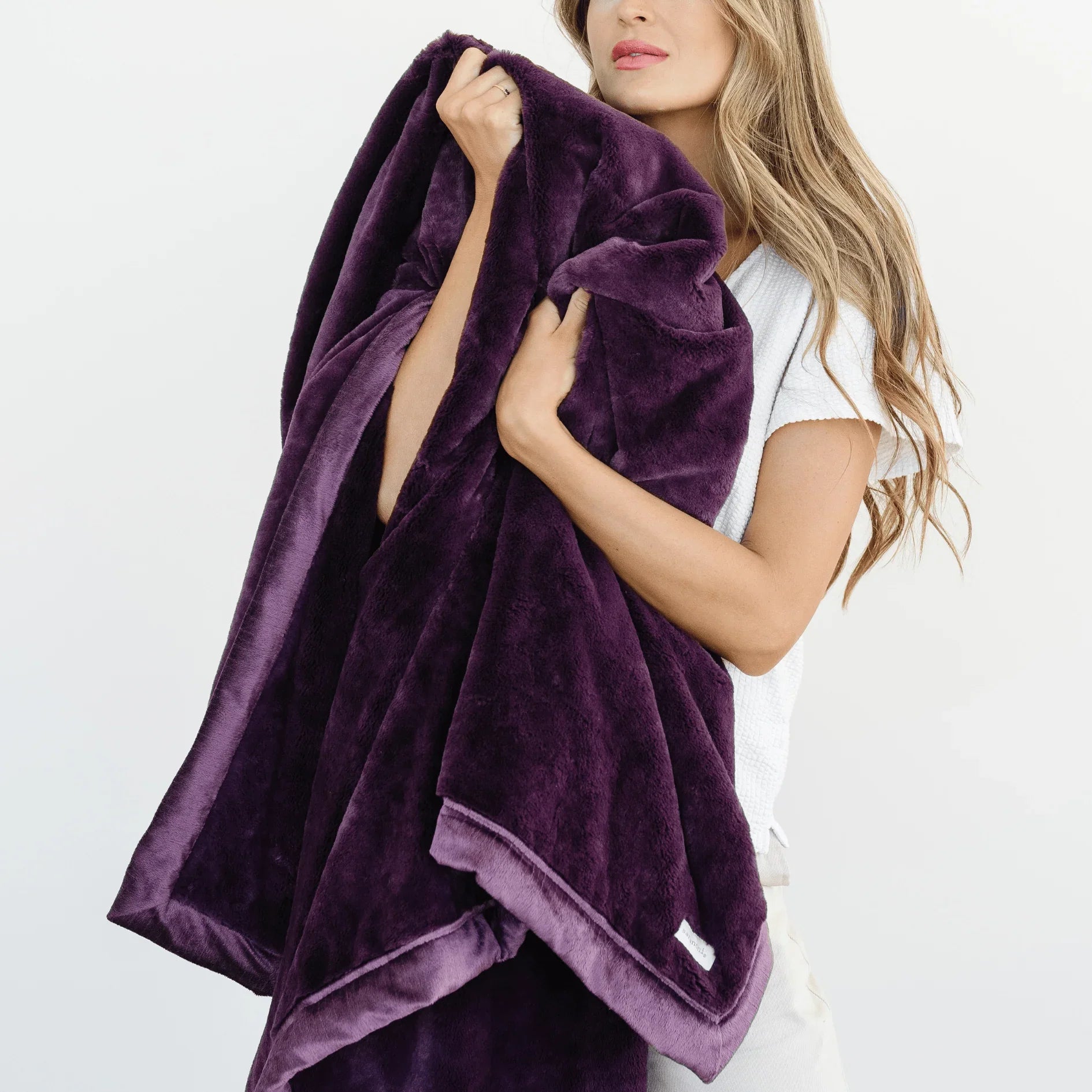 LUSH XL BLANKETS