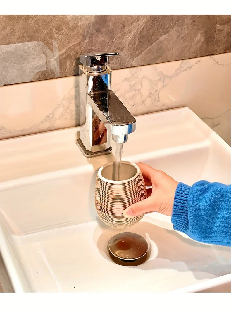 Luxury Bathroom Wash Set of Five with Pull Craft Wash Kit, Divided Bottles, Handmade Retro White Background, Household Bathroom Lotion Bottle, Toothbrush Cup, Mouthwash Cup, Soap Dish, Ceramic Bathroom House Of Avana