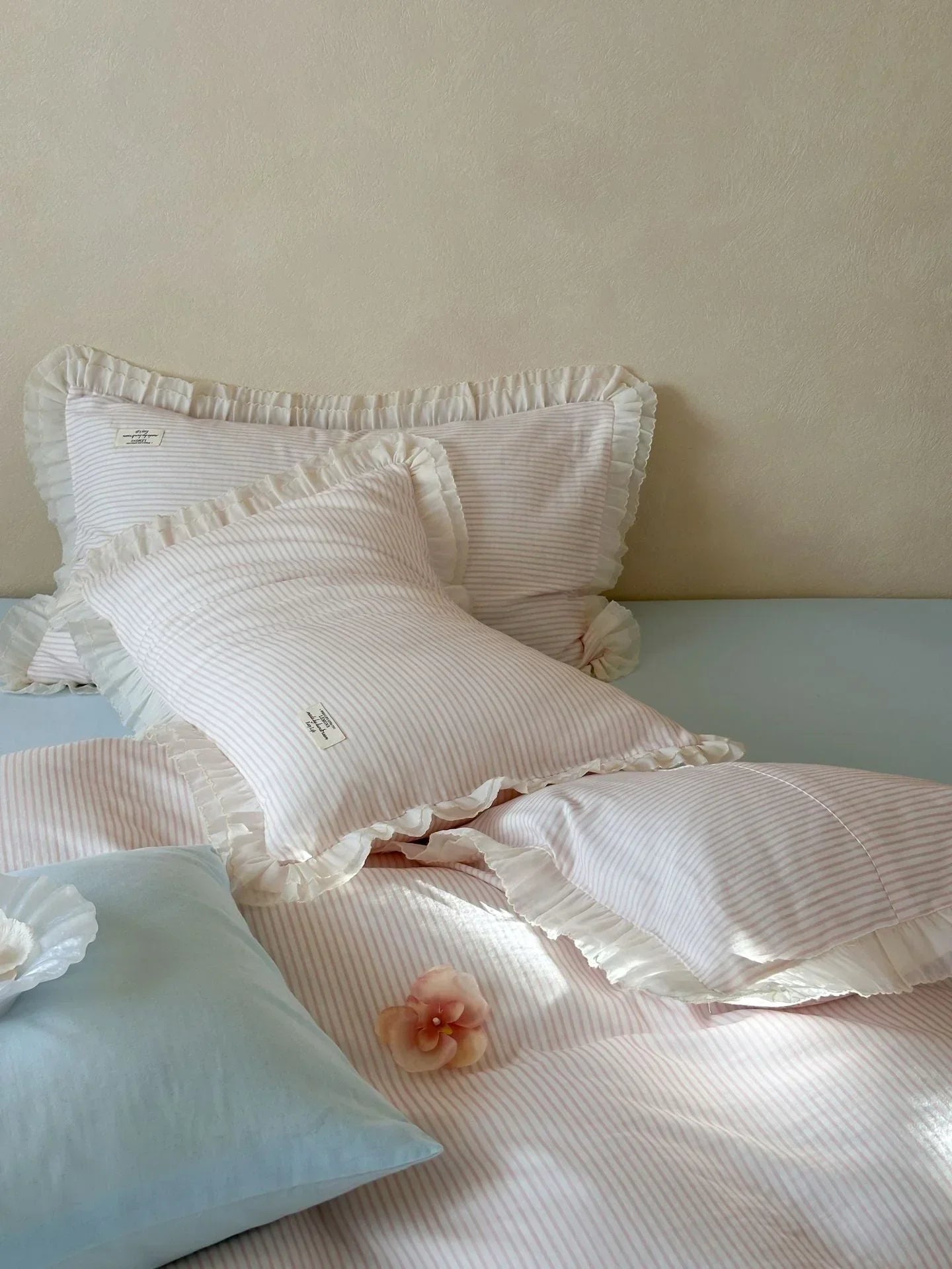 Mabel Lace Double Gauze Striped Bedding Set / Blue Ever Lasting