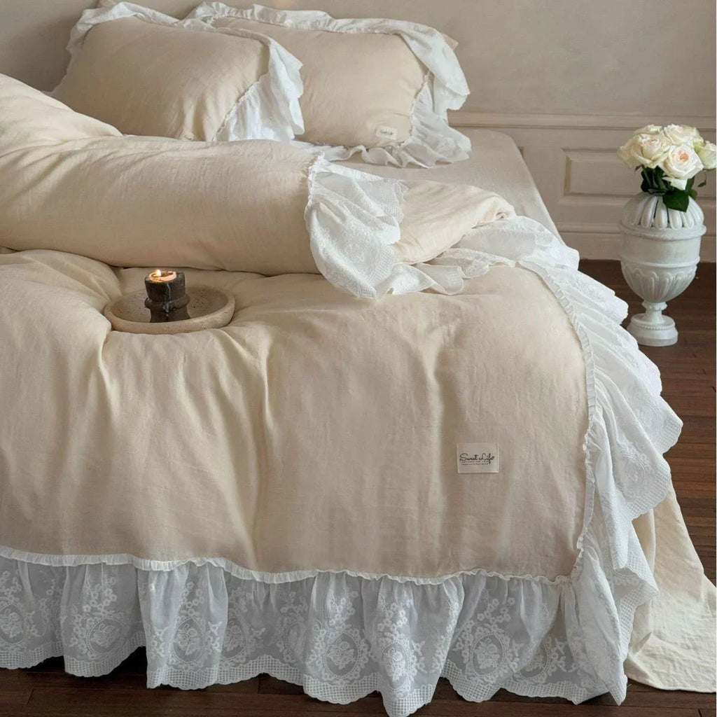 Macaroon French Lace Ruffled Bedding Set / Cream Ever Lasting