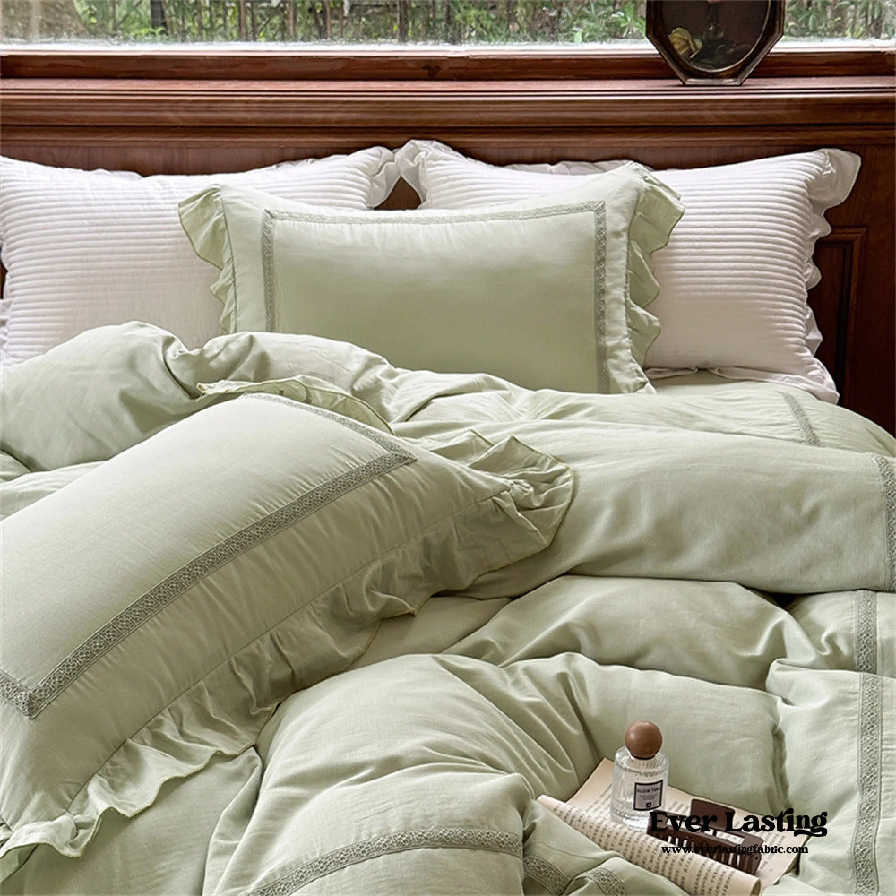 Madeleine Lace Double Gauze Ruffle Bedding Set / Brown Ever Lasting
