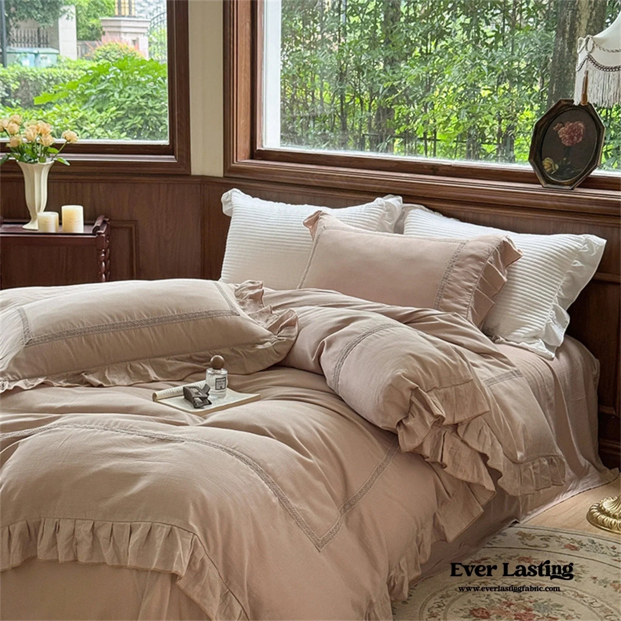 Madeleine Lace Double Gauze Ruffle Bedding Set / Brown Ever Lasting