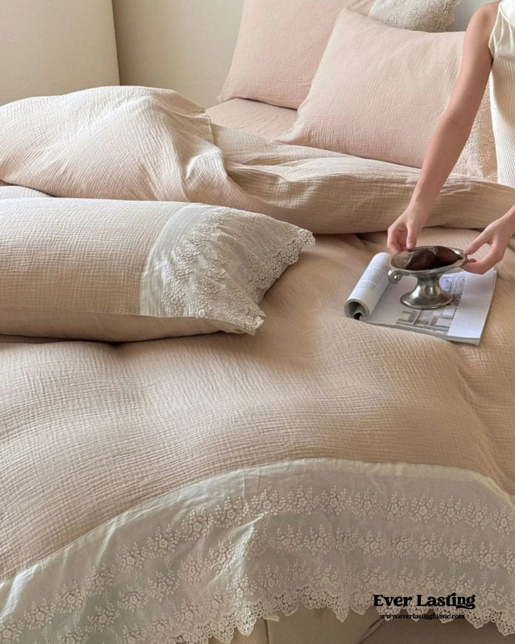 Margaux Lace Double Gauze Bedding Set / Sage Green Ever Lasting