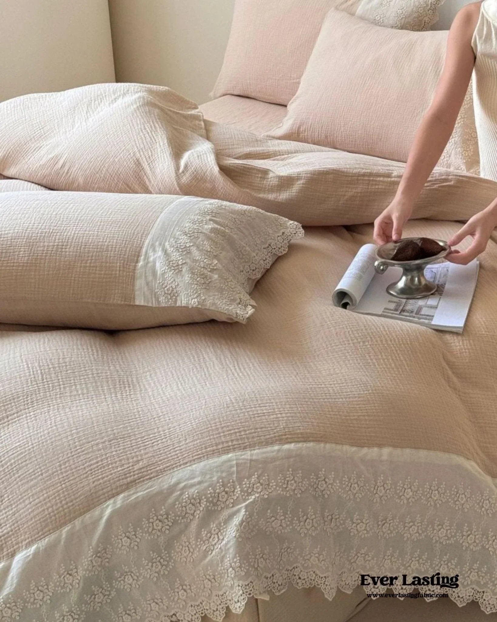 Margaux Lace Double Gauze Bedding Set / Sage Green Ever Lasting