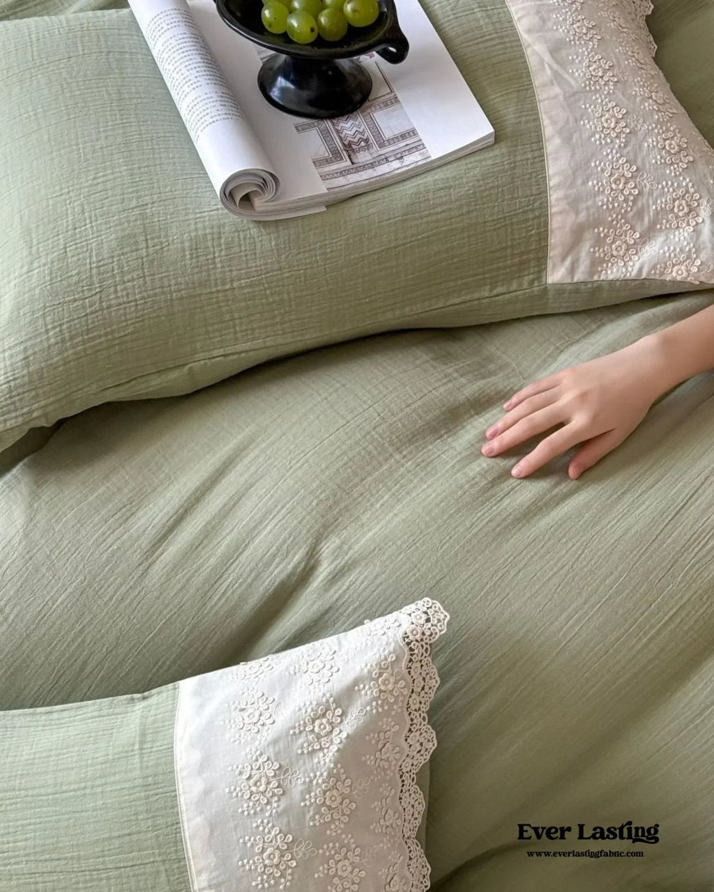 Margaux Lace Double Gauze Bedding Set / Sage Green Ever Lasting