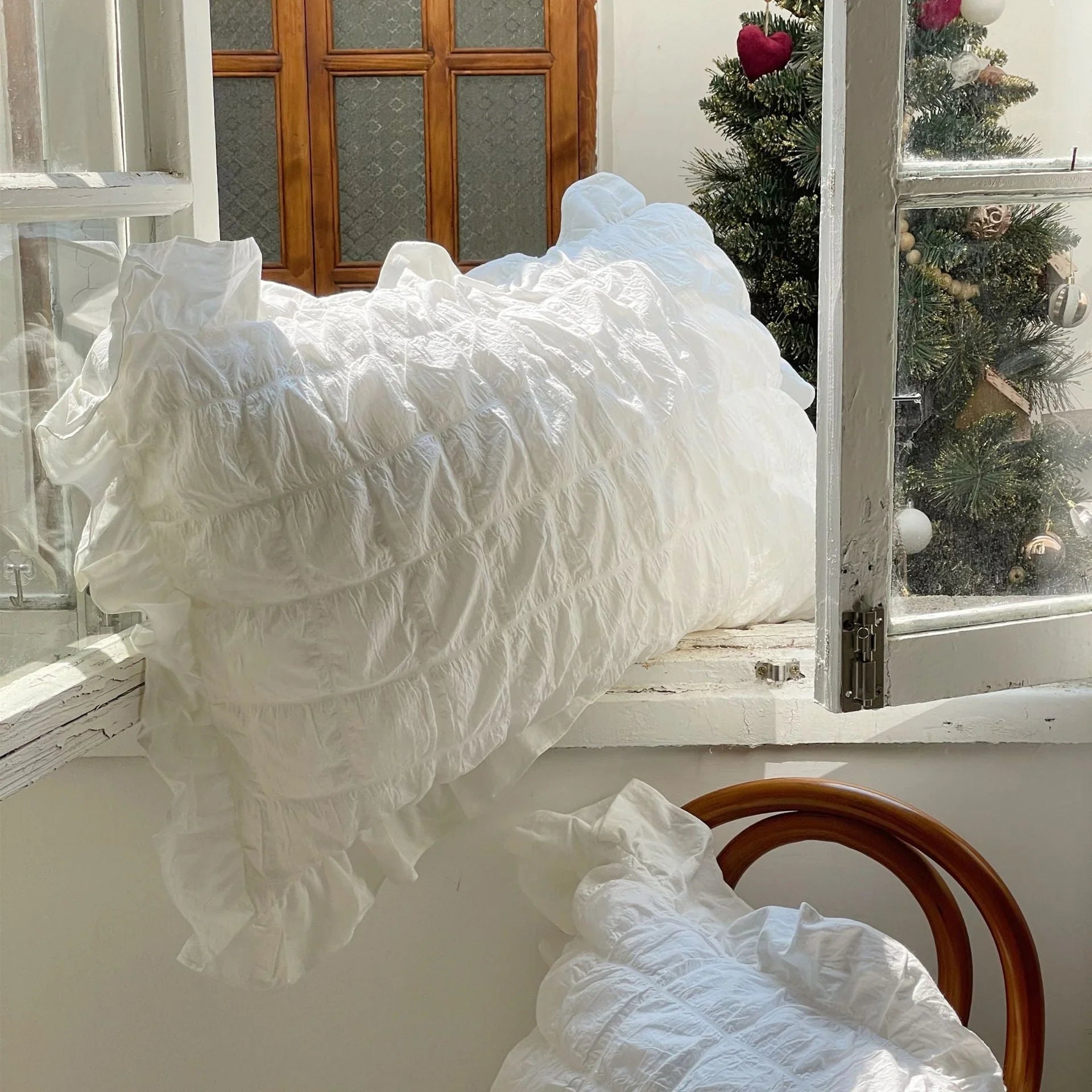 Marshmallow Puff Ruffle Bedding Set / Yellow Ever Lasting