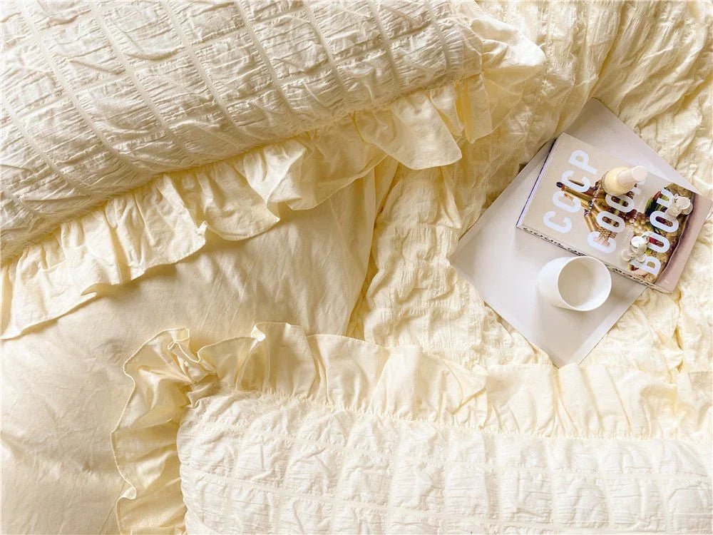 Marshmallow Puff Ruffle Bedding Set / Yellow Ever Lasting