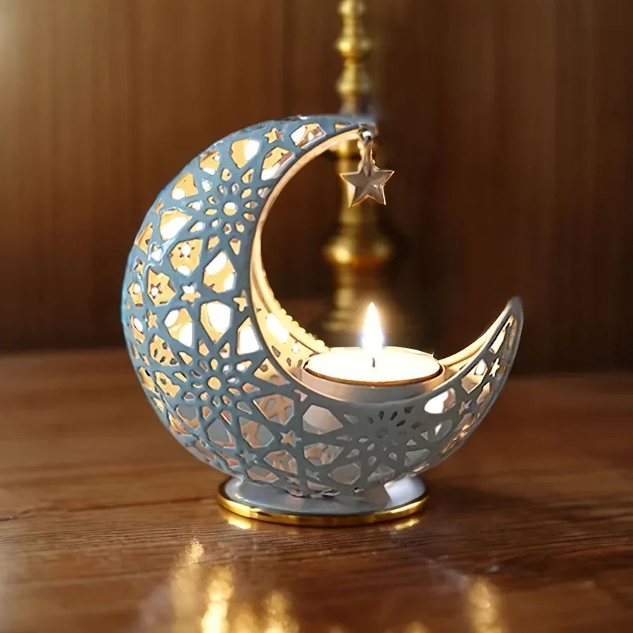 Metal candlestick in silver tone, featuring a vintage crescent moon shape - House of Avana