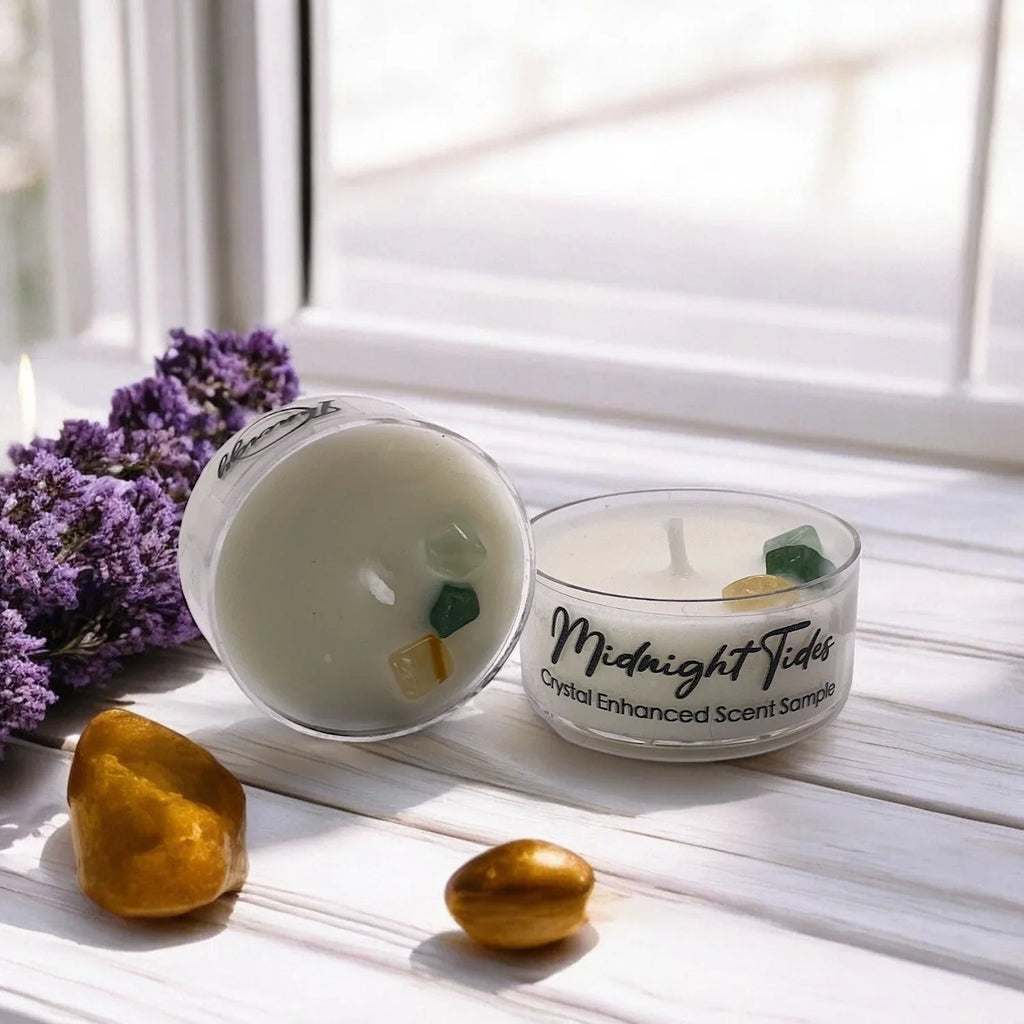 Crystal tea light candle in dark blue, coconut-soy wax, ambient glow - House of Avana