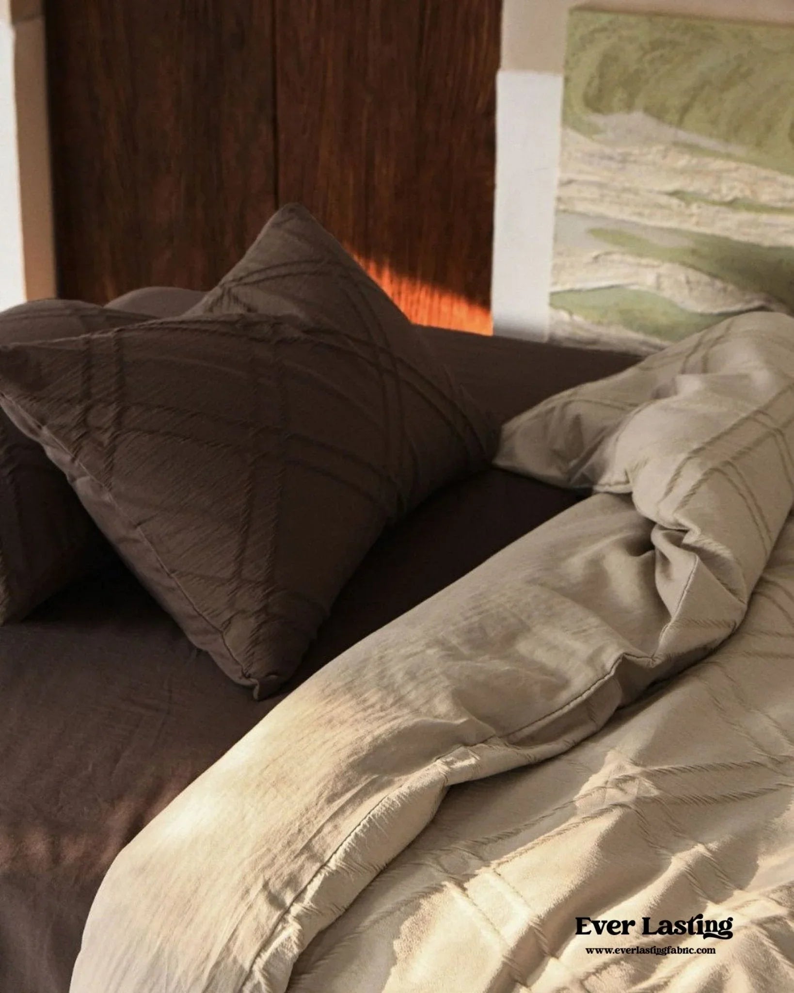 Millard Geometric Jacquard Bedding Set / Brown Ever Lasting