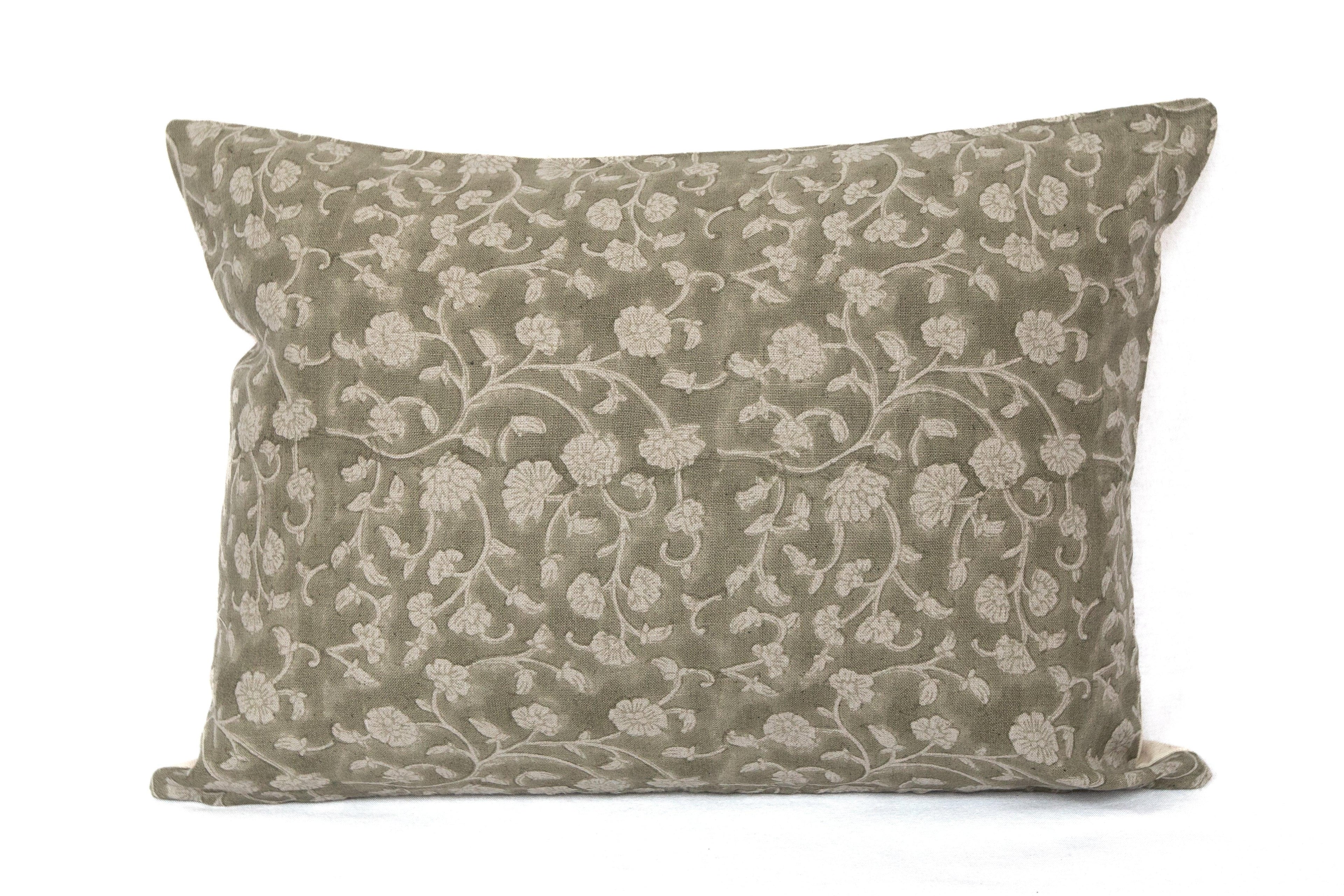 Mindy, back view - House Of Avana