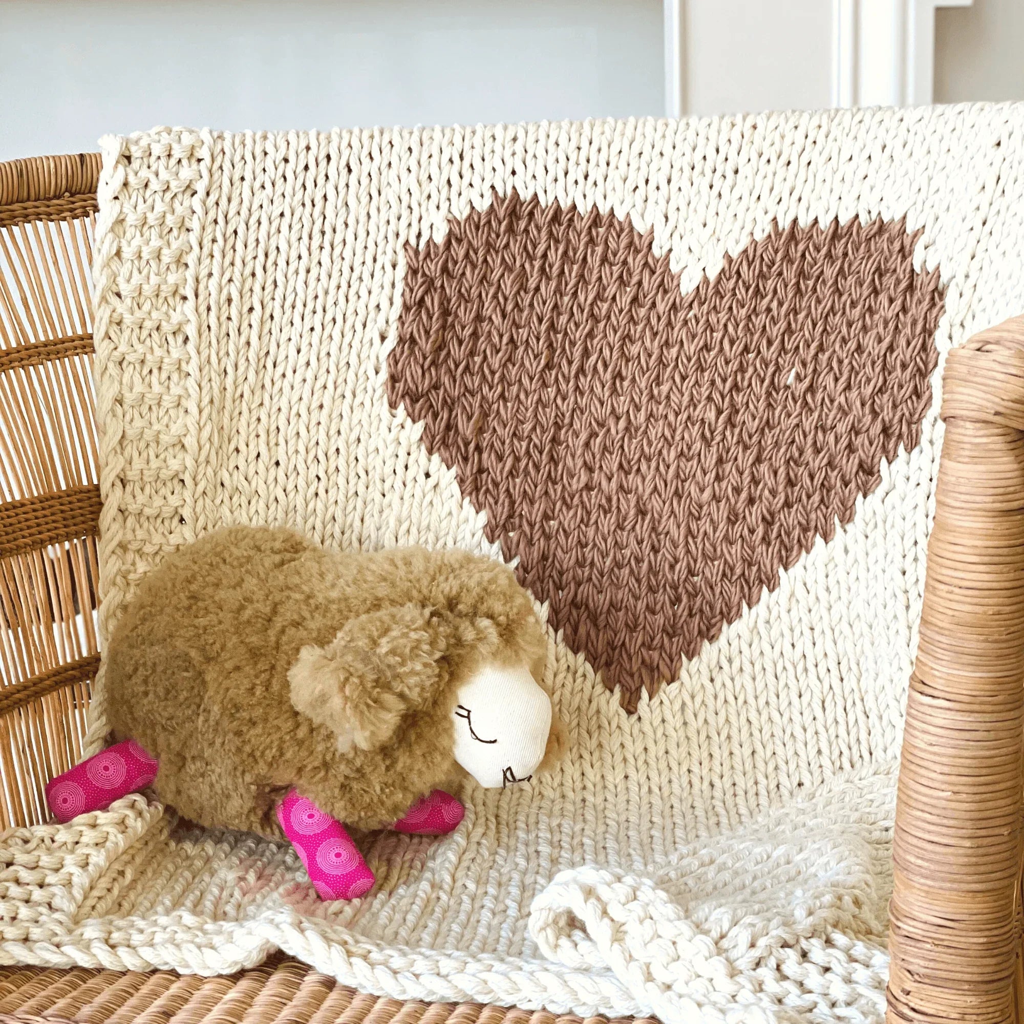 Mini Heart Blanket, detail shot - House Of Avana