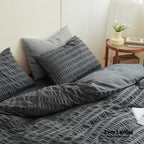 Minimal Bubble Textured Bedding Set / Blue Ever Lasting