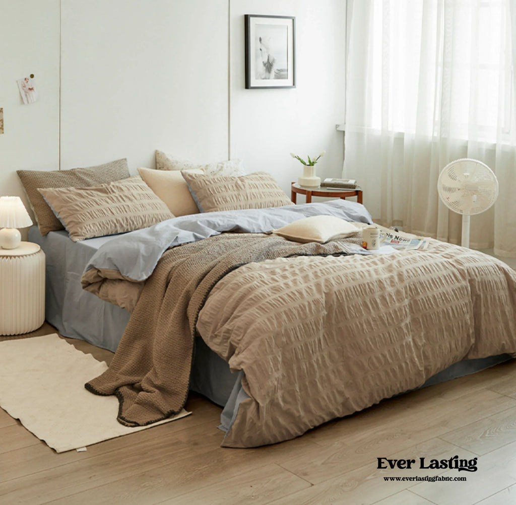 Minimal Bubble Textured Bedding Set / Blue Ever Lasting