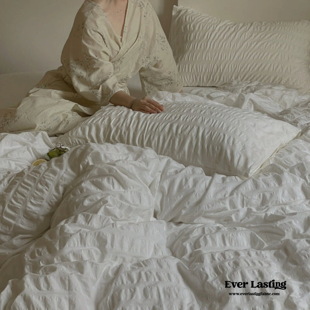 Minimal Bubble Textured Bedding Set / Blue Ever Lasting