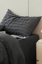 Minimal Bubble Textured Bedding Set / Blue Ever Lasting