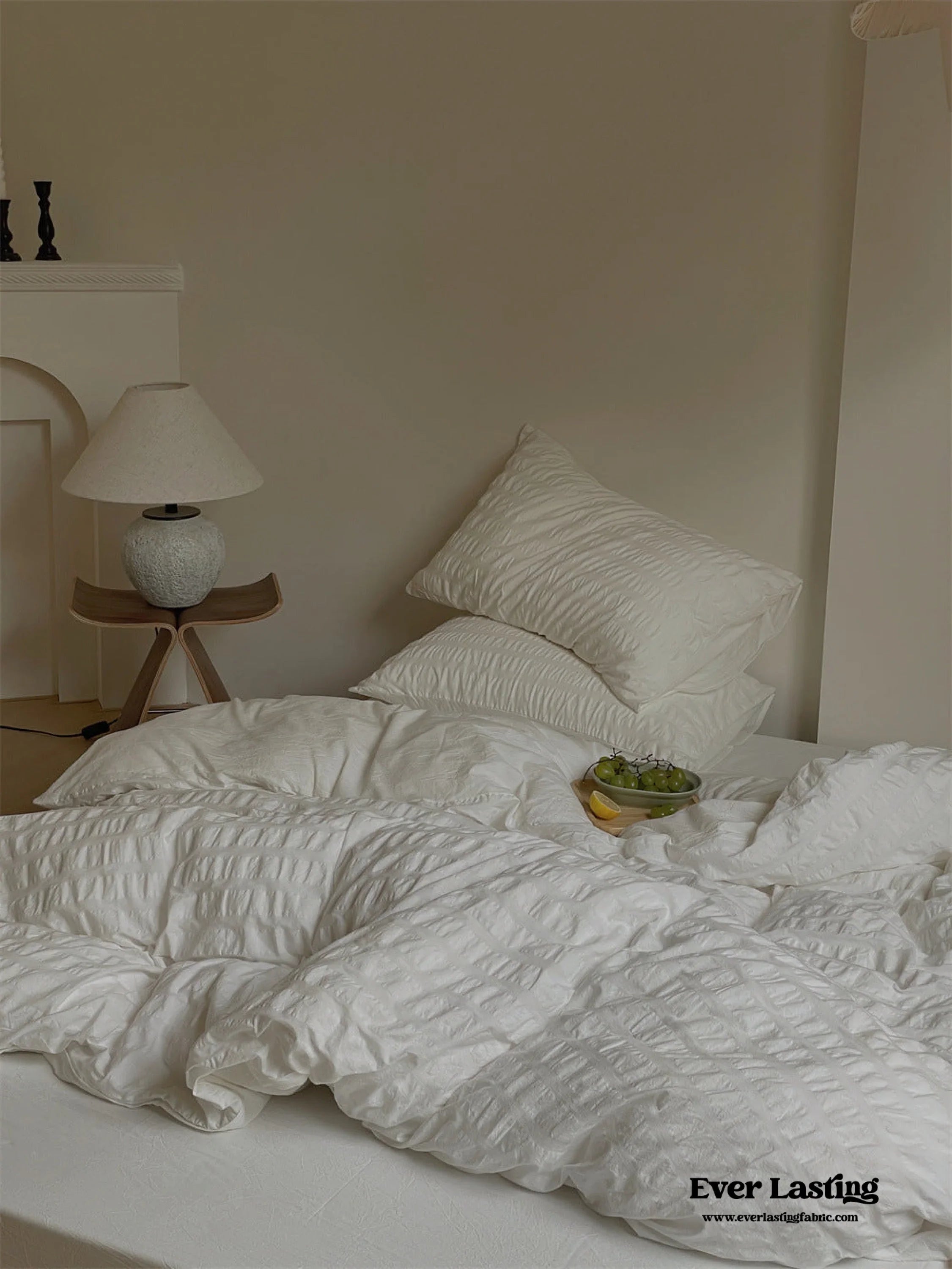 Minimal Bubble Textured Bedding Set / Blue Ever Lasting
