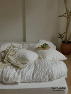 Minimal Bubble Textured Bedding Set / Blue Ever Lasting