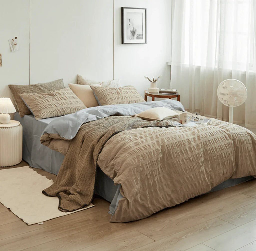 Minimal Bubble Textured Bedding Set / Blue Ever Lasting