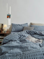 Minimal Bubble Textured Bedding Set / Blue Ever Lasting