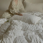 Minimal Bubble Textured Bedding Set / Blue Ever Lasting