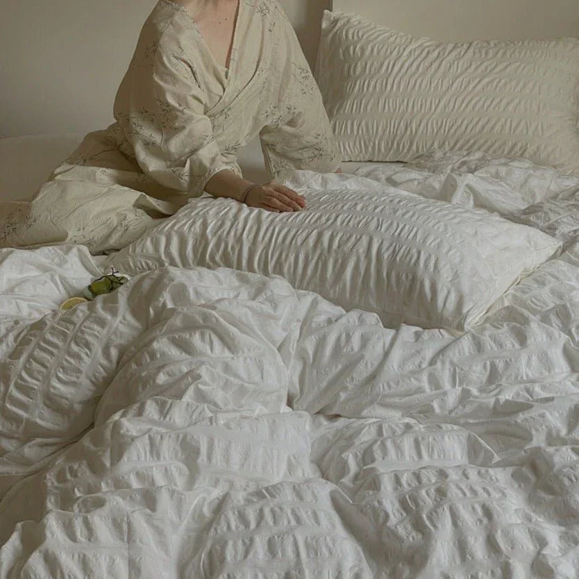 Minimal Bubble Textured Bedding Set / Blue Ever Lasting
