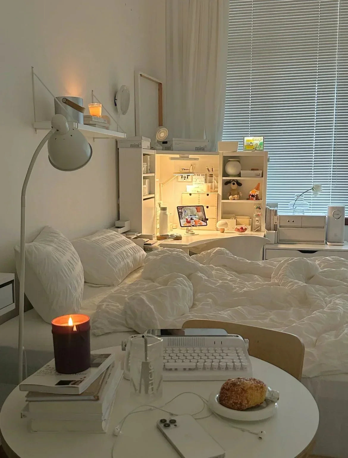 Minimal Bubble Textured Bedding Set / Blue Ever Lasting