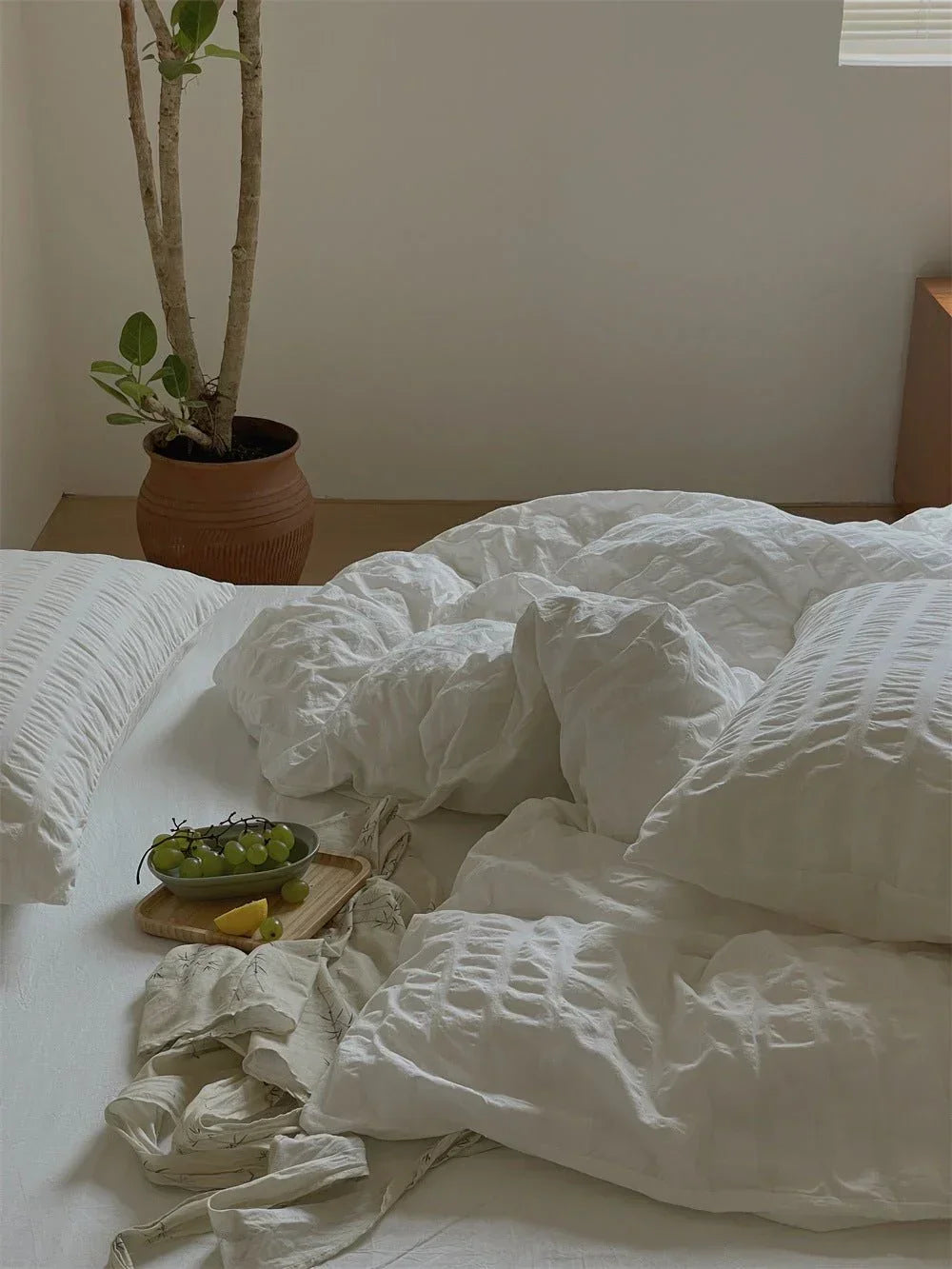 Minimal Bubble Textured Bedding Set / Blue Ever Lasting