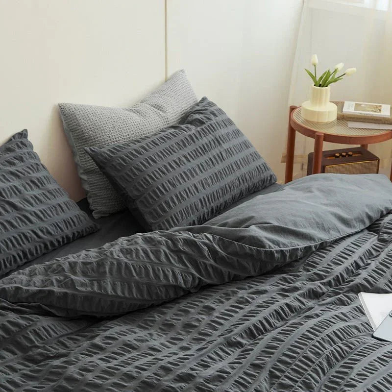 Minimal Bubble Textured Bedding Set / Blue Ever Lasting