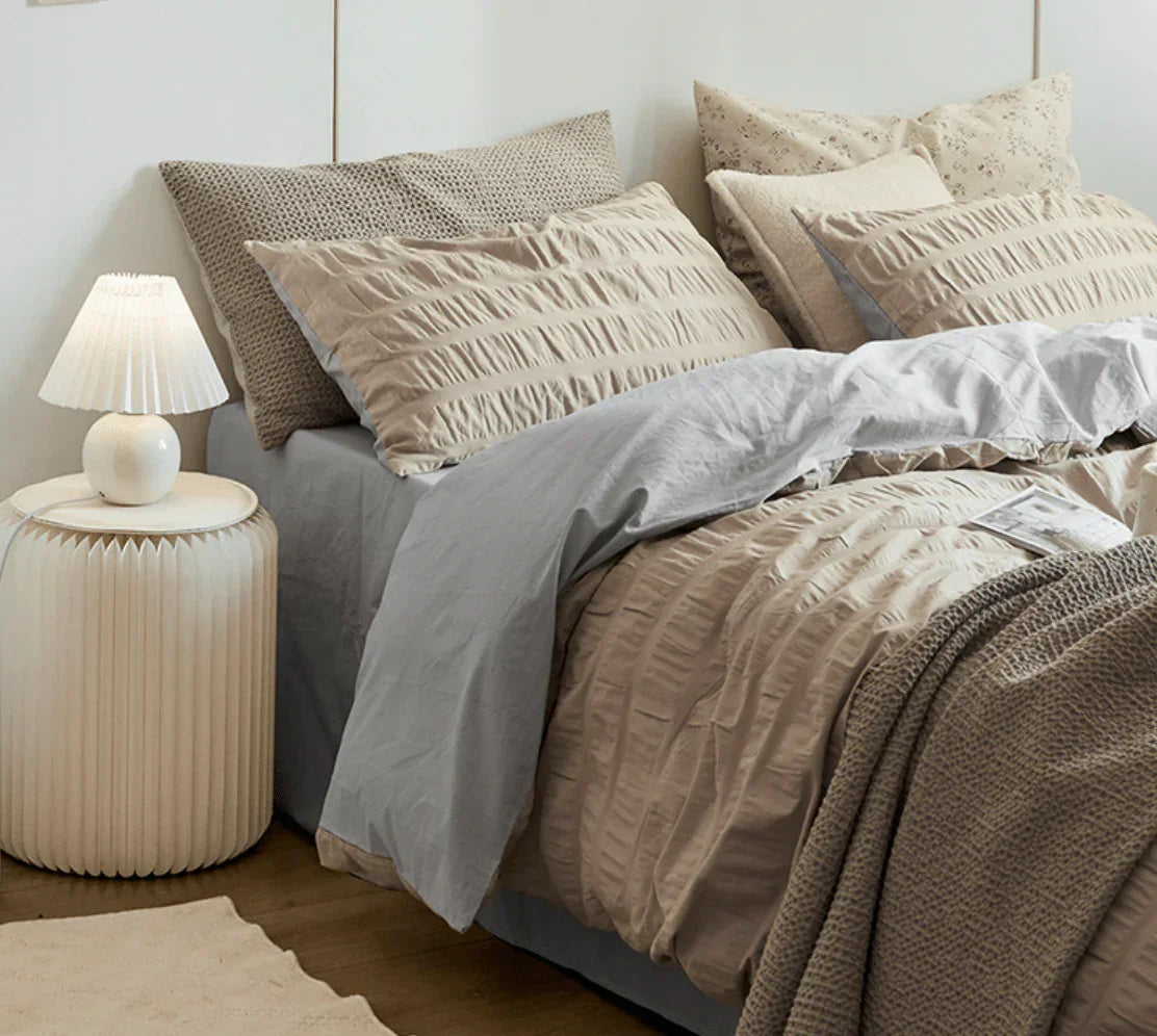Minimal Bubble Textured Bedding Set / Blue Ever Lasting