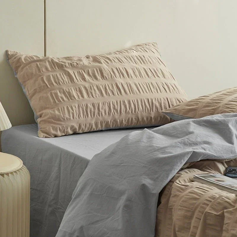Minimal Bubble Textured Bedding Set / Blue Ever Lasting