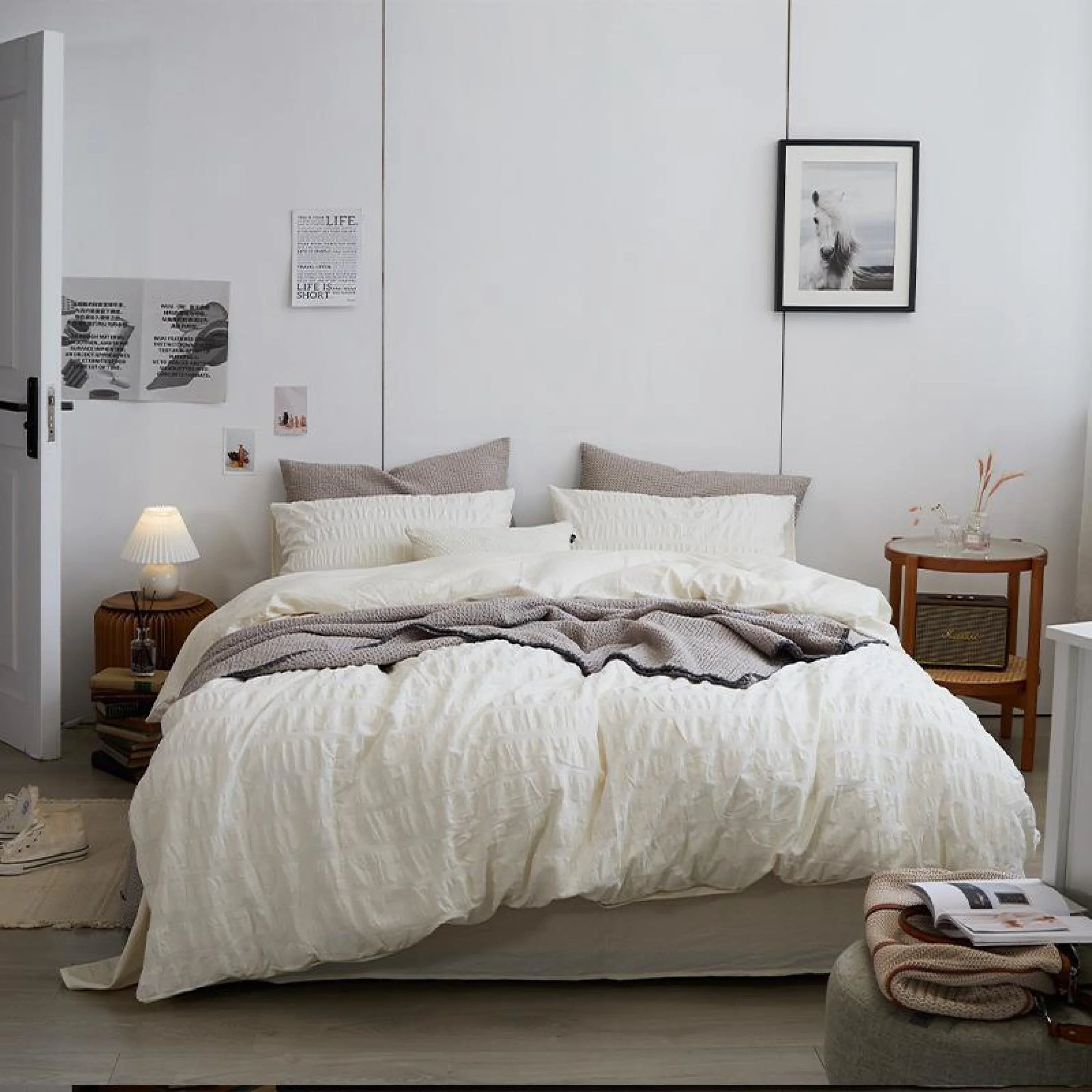 Minimal Bubble Textured Bedding Set / Blue Ever Lasting