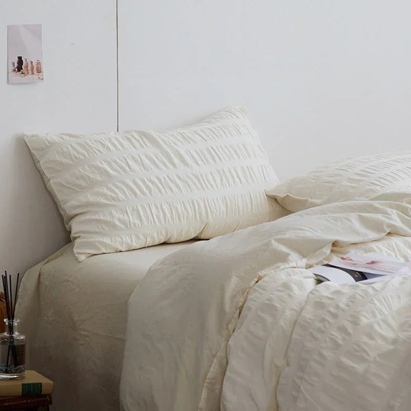 Minimal Bubble Textured Bedding Set / Blue Ever Lasting