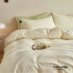 Minimal Jacquard Bedding Set / Blue Ever Lasting
