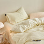 Minimal Jacquard Bedding Set / Blue Ever Lasting