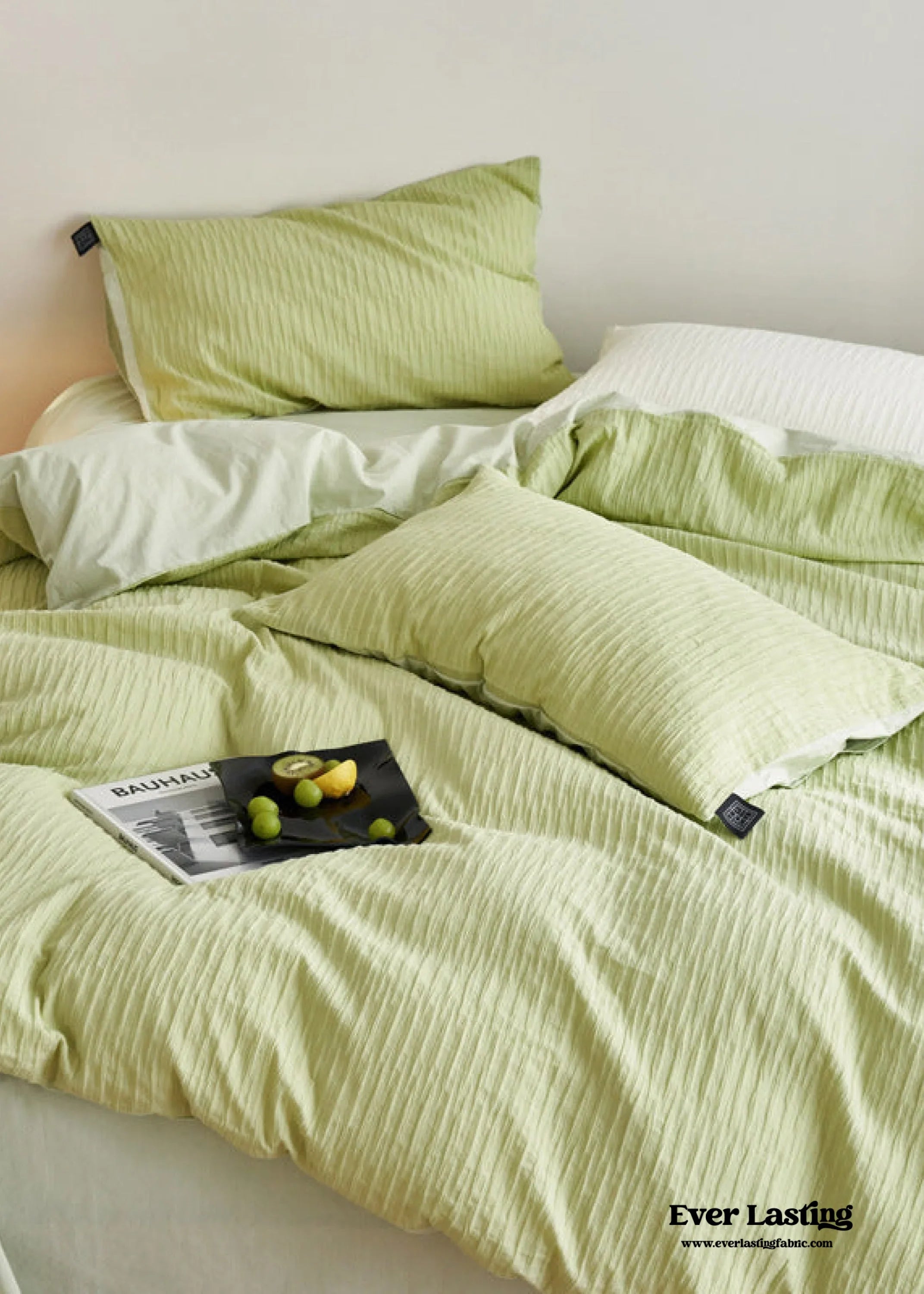 Minimal Jacquard Bedding Set / Pink Green Ever Lasting