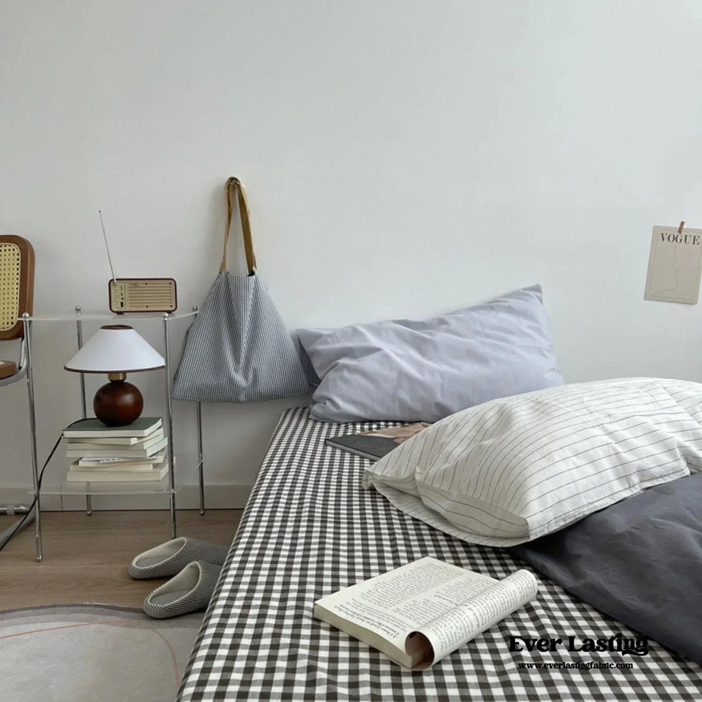 Minimal Mixed Gingham Bedding Set / White Ever Lasting