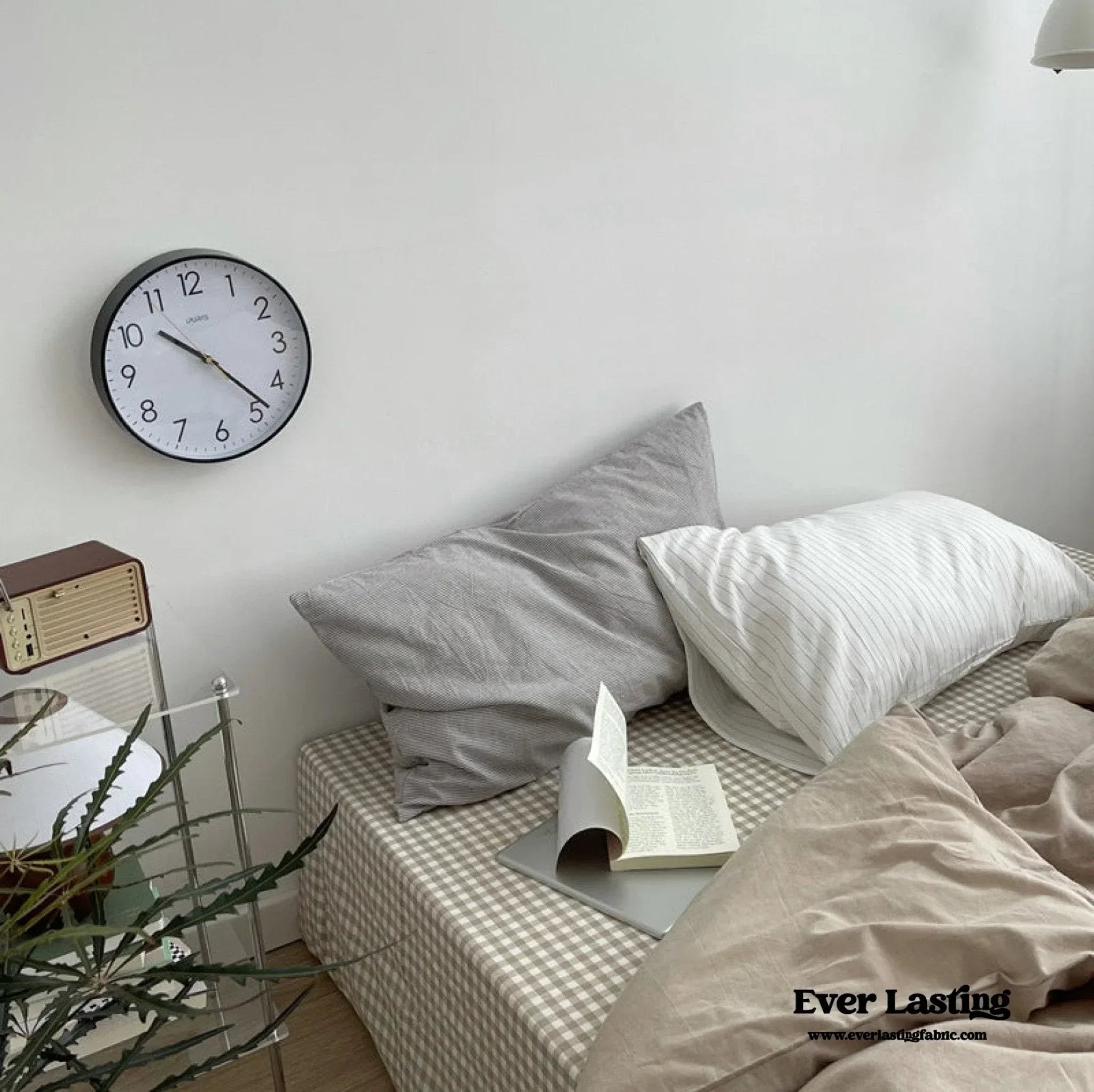 Minimal Mixed Gingham Bedding Set / White Ever Lasting