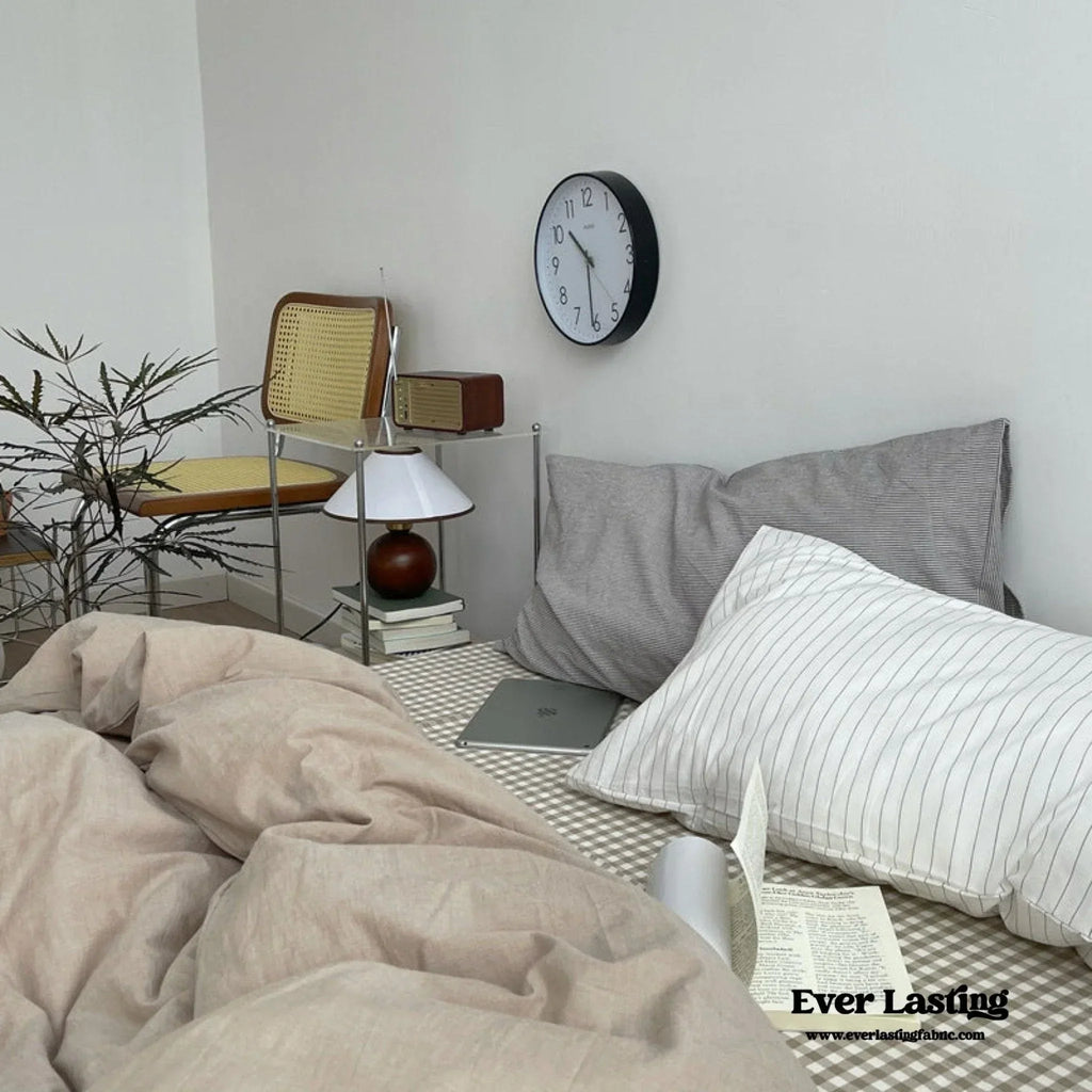 Minimal Mixed Gingham Bedding Set / White Ever Lasting