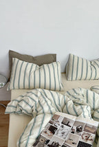 Minimal Stripe Bedding Set / Green Ever Lasting