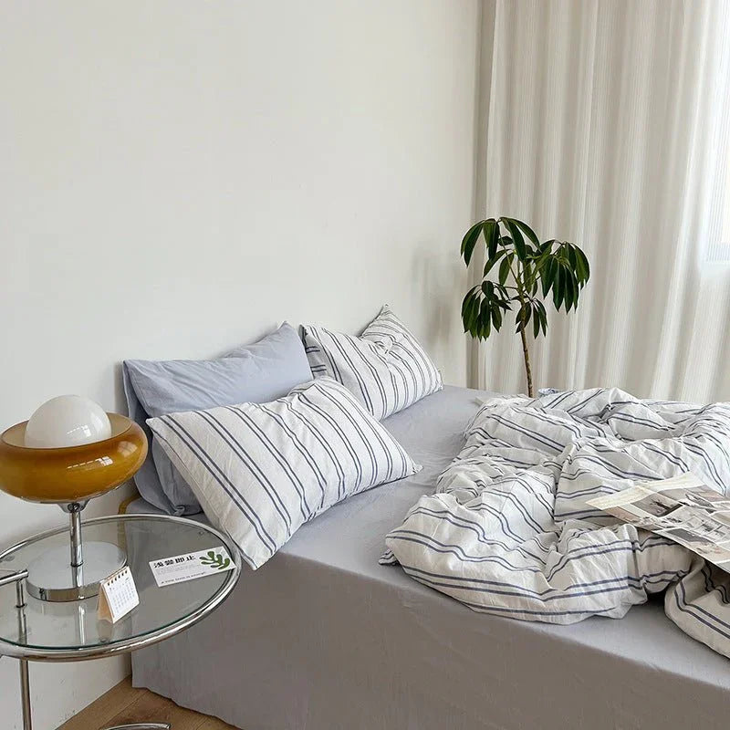 Minimal Stripe Bedding Set / Green Ever Lasting