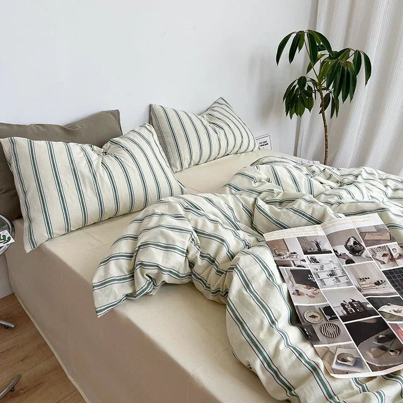 Minimal Stripe Bedding Set / Pink Ever Lasting